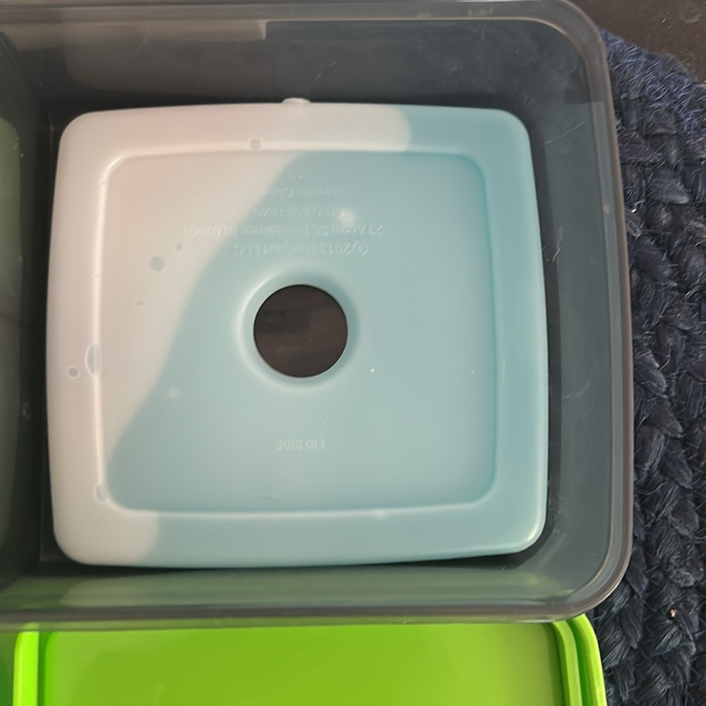 NEW- Lunch Box Bento Container - Picture 5 of 7